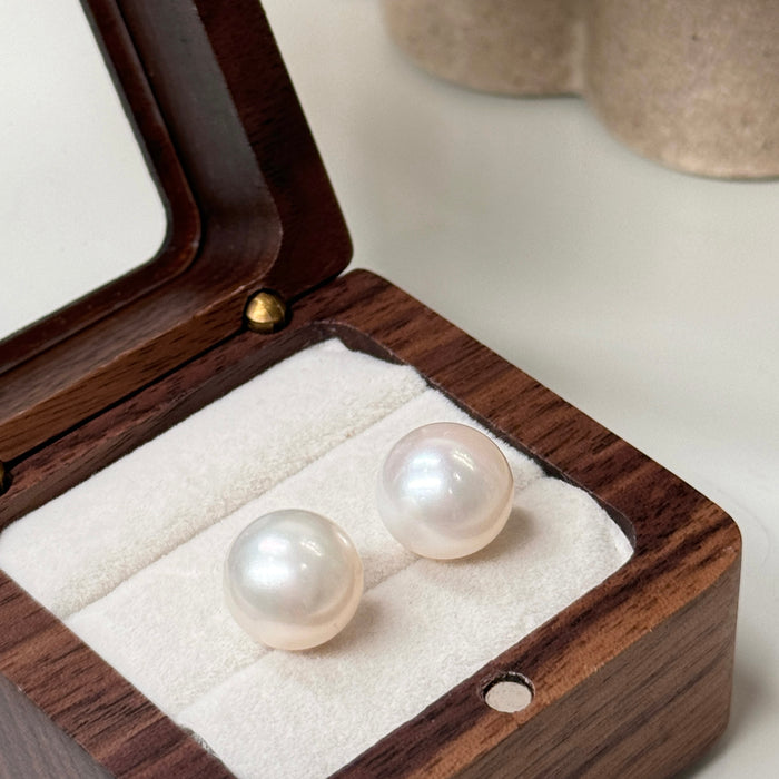 10K Yellow Gold Freshwater Cultured Pearl Earring with GRC Certificate