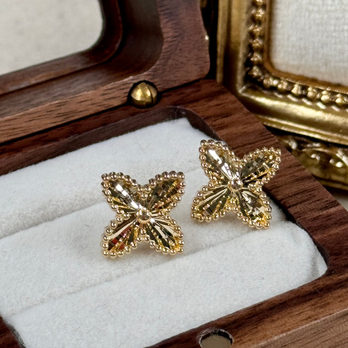 10K Yellow Gold Vintage Flower Design Stud Earring