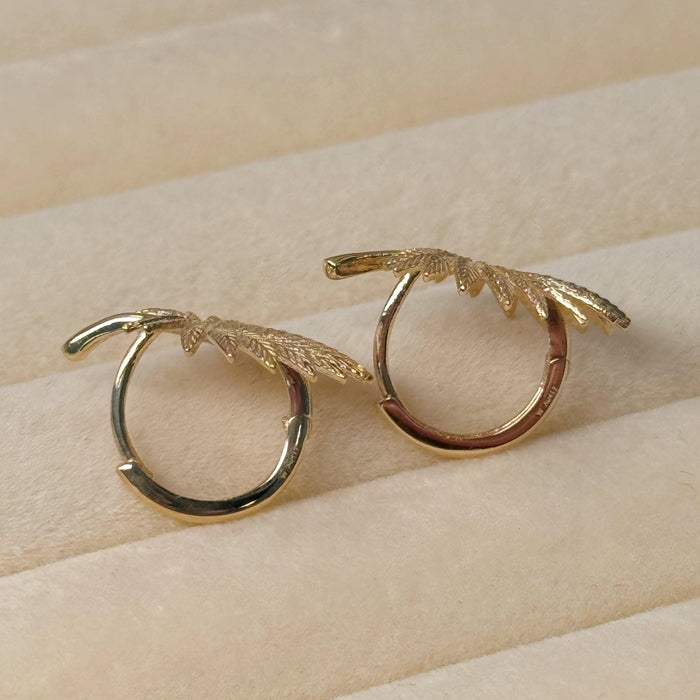 10K Yellow Gold Solid Vein Leaf Design Earclip Earring