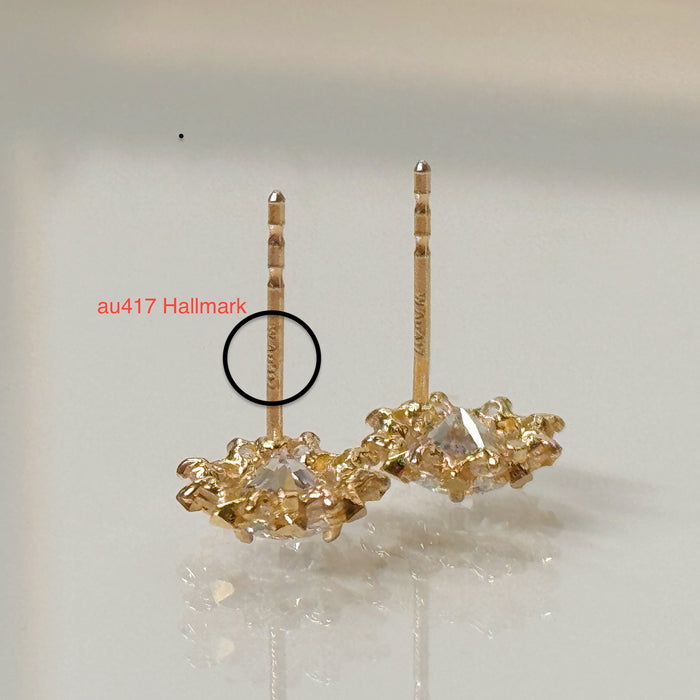 10K Yellow Gold Halo 7MM Cubic Zirconia Flower Design Luxury Earring