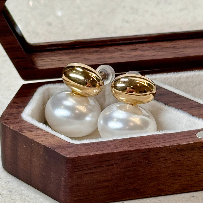 (PREORDER) 14K Yellow Gold Freshwater Pearl Drop Earring