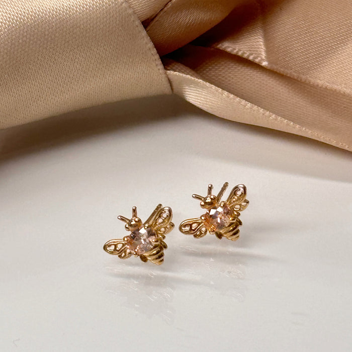10K Yellow Gold Lovely Bee Earring