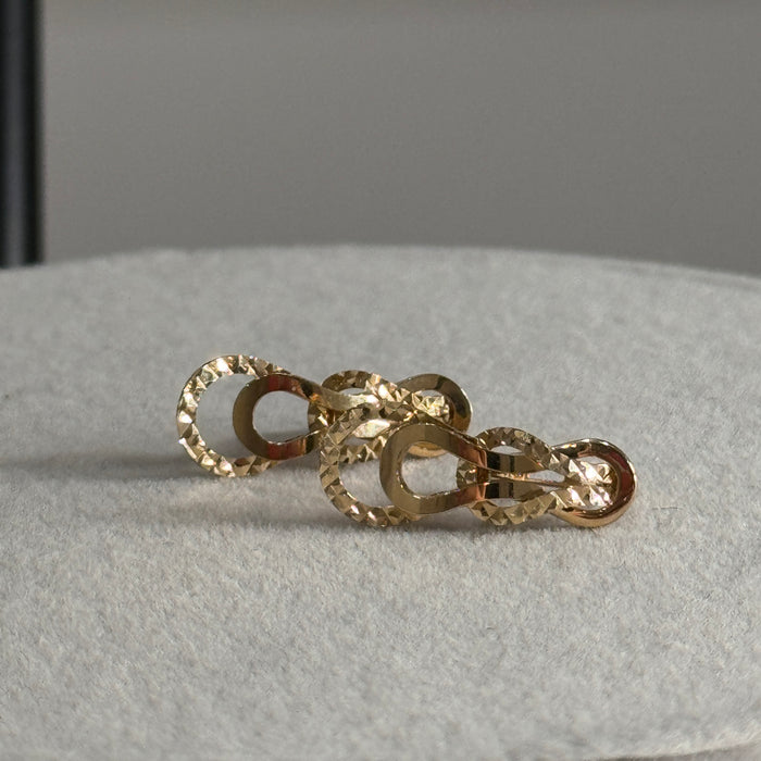 14K Yellow Gold Special Design Earclip