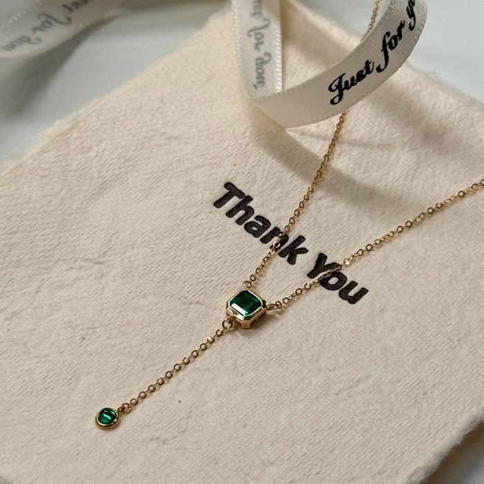 (PREORDER) 14K Yellow Gold Green Gems Dangle Necklace