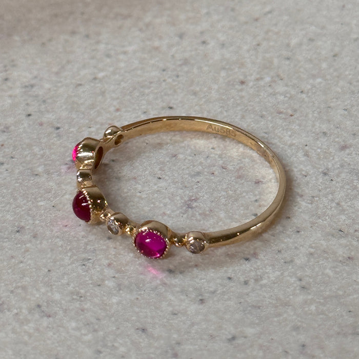 14K Yellow Gold Red Gemstone Ring
