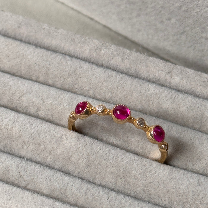 14K Yellow Gold Red Gemstone Ring