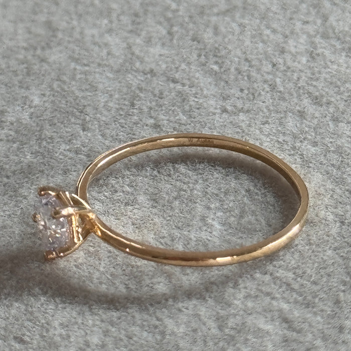(PREORDER) 14K Yellow Gold Classic 0.7ct Engagement Ring