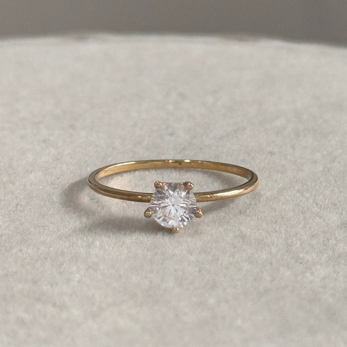 (PREORDER) 14K Yellow Gold Classic 0.7ct Engagement Ring
