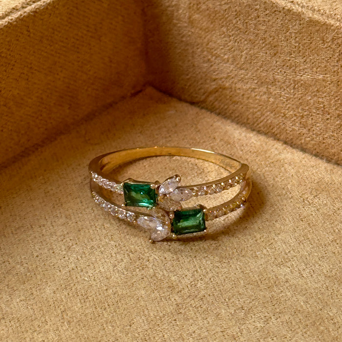 14K Yellow Gold Luxury Design Ring