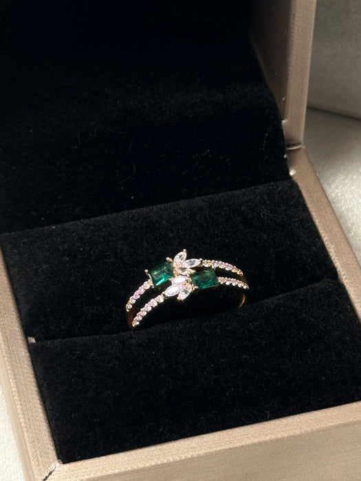 14K Yellow Gold Luxury Design Ring