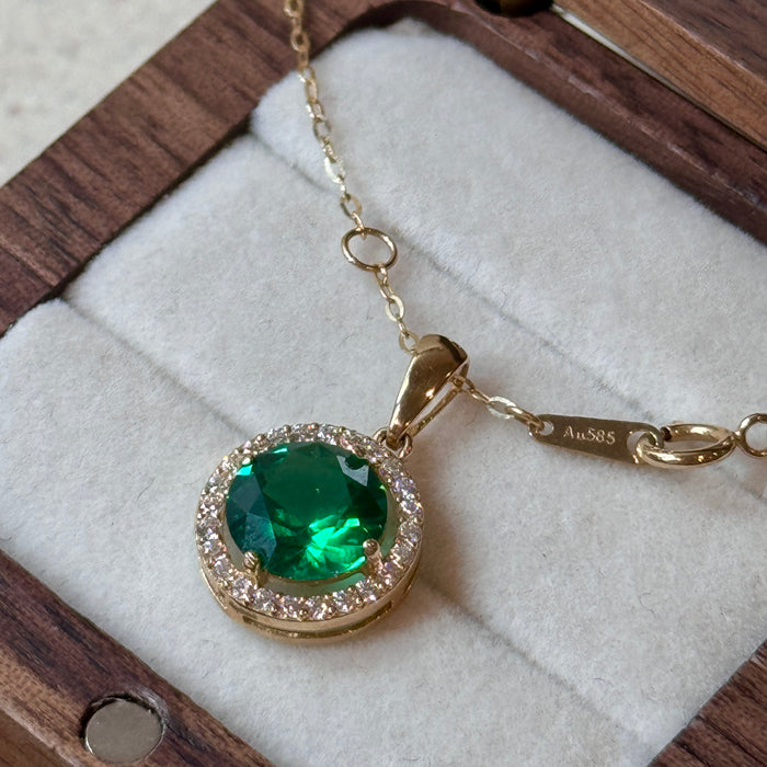 14K Yellow Gold Green Gemstone Round Pendants Necklace