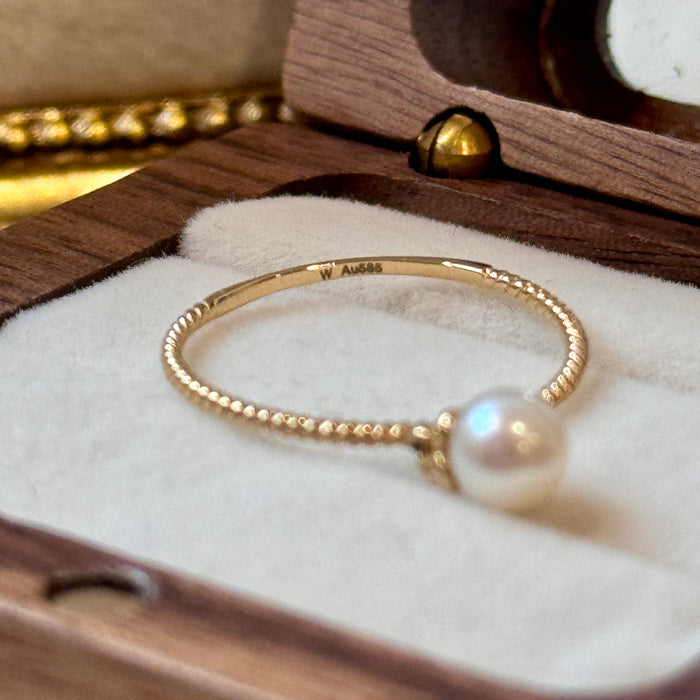 (PREORDER) 14K Solid Yellow Gold Pearl Dangle Ring with Twist Band