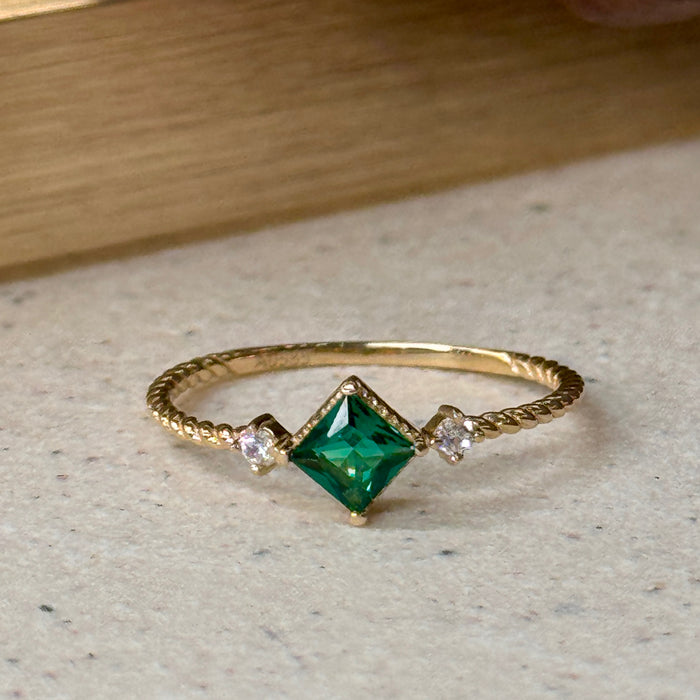 (PREORDER) 14K Yellow Gold Square Green Gems Solitaire Ring