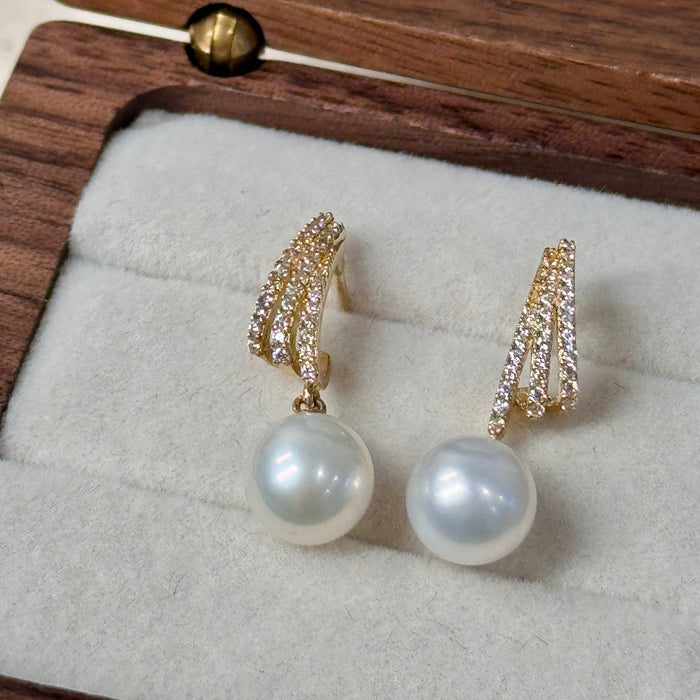 (PREORDER) 10K Yellow Gold Drop Fine Freshwater Pearl Earring