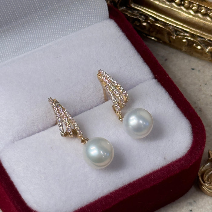 (PREORDER) 10K Yellow Gold Drop Fine Freshwater Pearl Earring