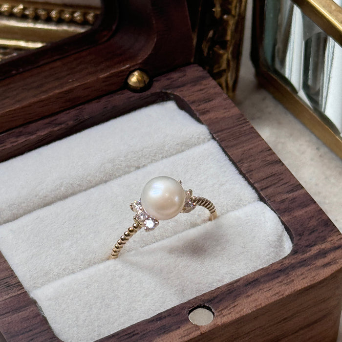 14K Yellow Gold Elegant Aurora Freshwater Pearl Ring