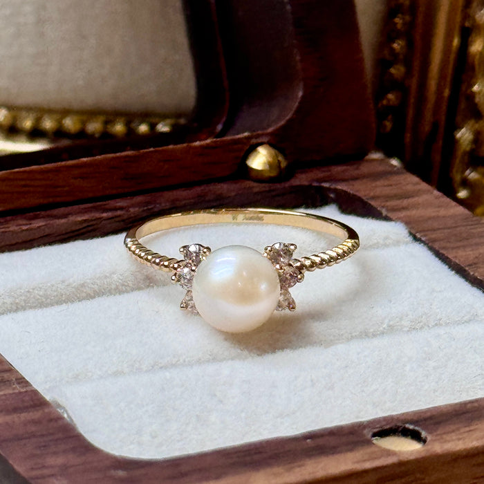 14K Yellow Gold Elegant Aurora Freshwater Pearl Ring