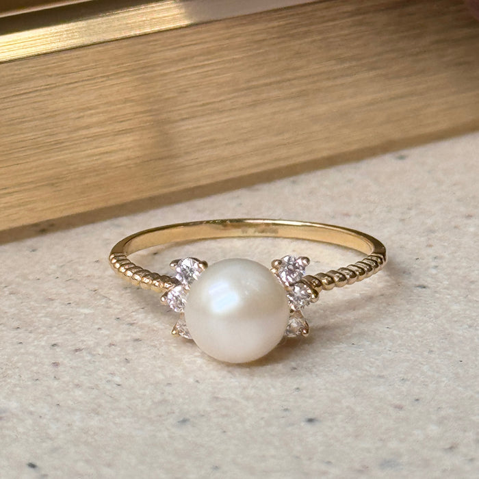 14K Yellow Gold Elegant Aurora Freshwater Pearl Ring
