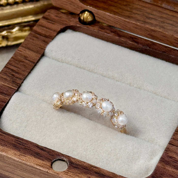 (PREORDER) 14K Yellow Gold Luxury Halo Design Freshwater Pearl Ring