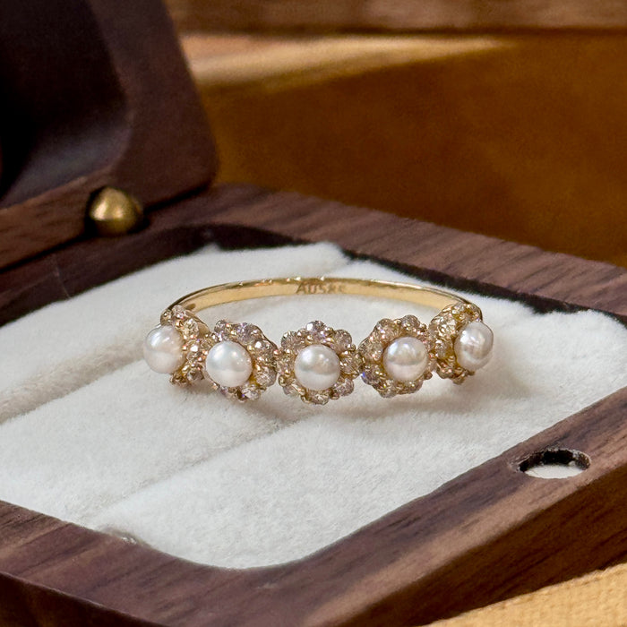 (PREORDER) 14K Yellow Gold Luxury Halo Design Freshwater Pearl Ring