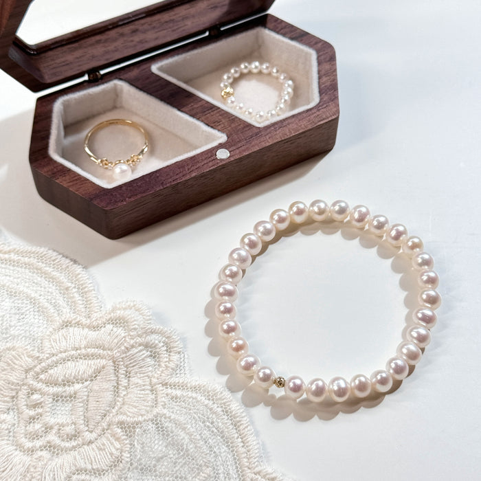 14K Yellow Gold White Freshwater Pearl Bracelet
