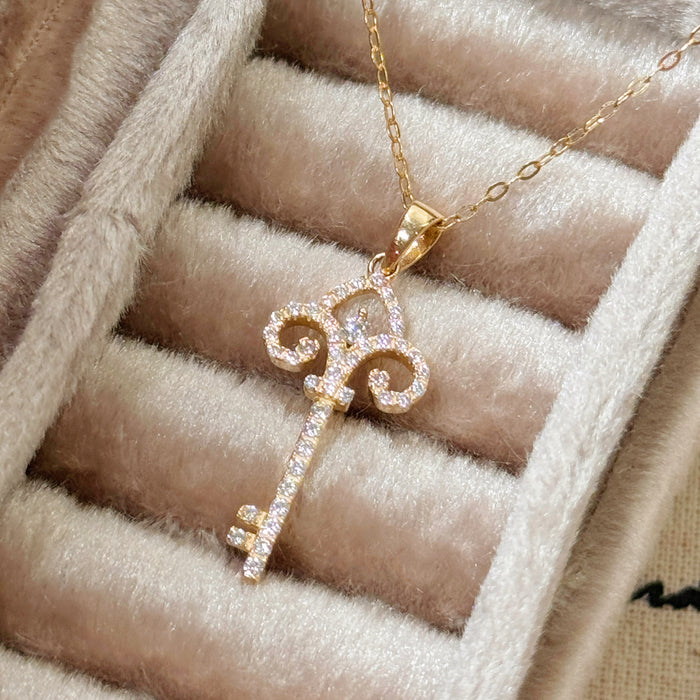 14K Yellow Gold Solid Key Pendant Necklace