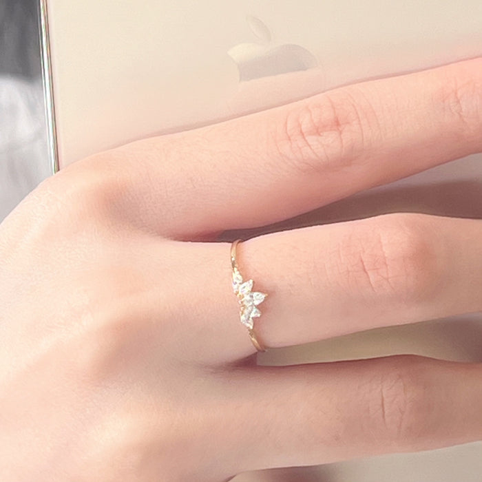 14K Yellow Gold Gleam Crown Design Ring