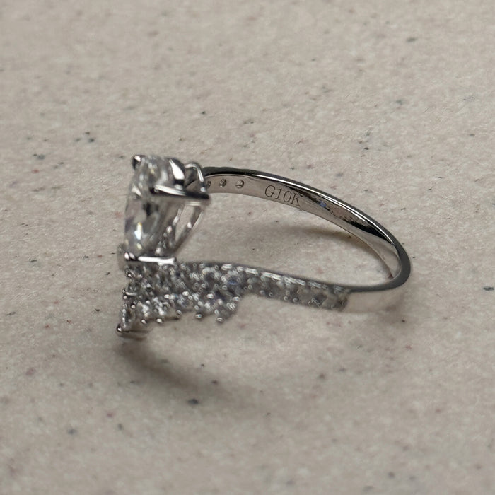10K White Gold 1 Carat Water Drop Shape VVS1 Moissanite Engagement Ring