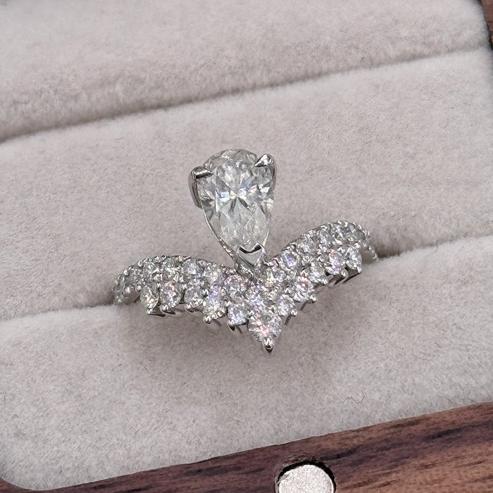 10K White Gold 1 Carat Water Drop Shape VVS1 Moissanite Engagement Ring