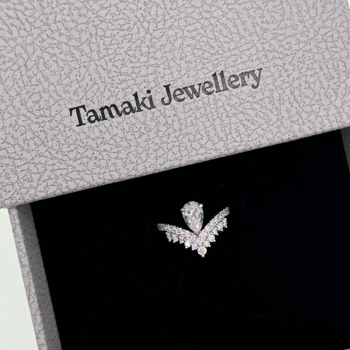 10K White Gold 1 Carat Water Drop Shape VVS1 Moissanite Engagement Ring