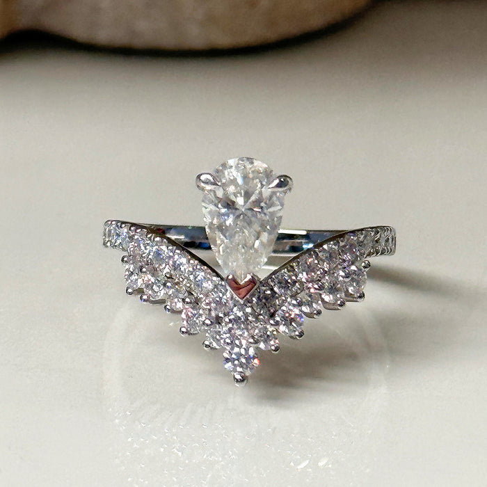 10K White Gold 1 Carat Water Drop Shape VVS1 Moissanite Engagement Ring